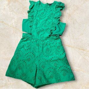 NY&Co Ruffle-Sleeve Eyelet Cotton Romper Size: S Color: EMERALD ISLE